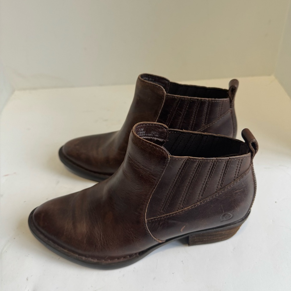 Born Beebe Boots Pull On Booties Brown Leather Ankle Gore Womens. Size 7.5M - Picture 8 of 11